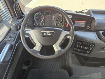 MAN TGX 33.560 6x4 / INTARDER / PTO / 198 dkm.